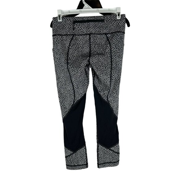 Lululemon Womens Black & White Patterned Athletic Leggings Size 4 - Picture 3 of 4